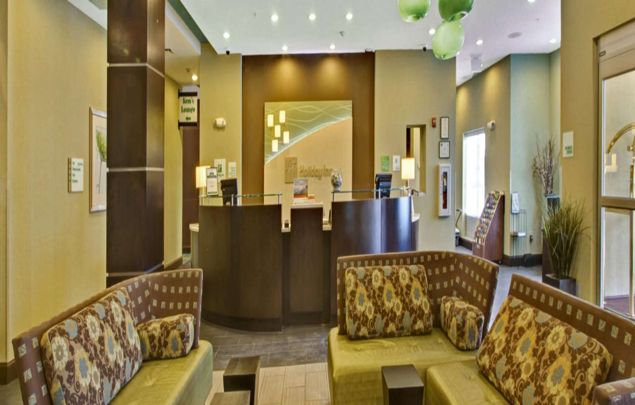 Holiday Inn Christiansburg Blacksburg By Ihg Exterior photo